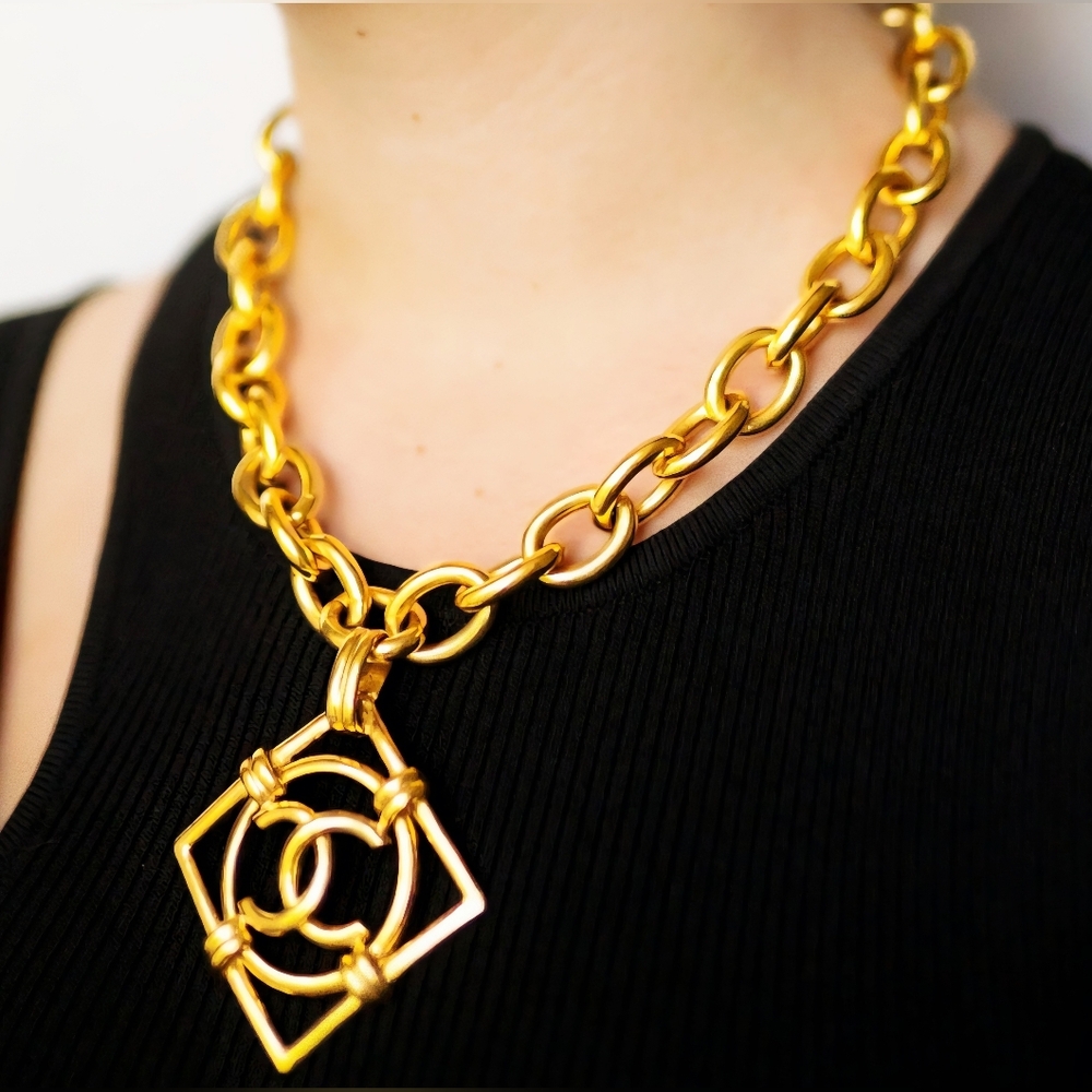 Chanel Gold-plated CC Logo Medallion Chunky Necklace